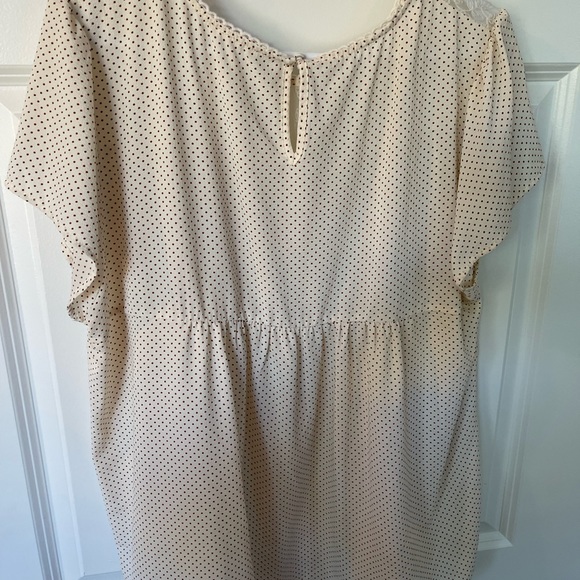 Cute white top with lace and brown polka dots - Picture 1 of 3